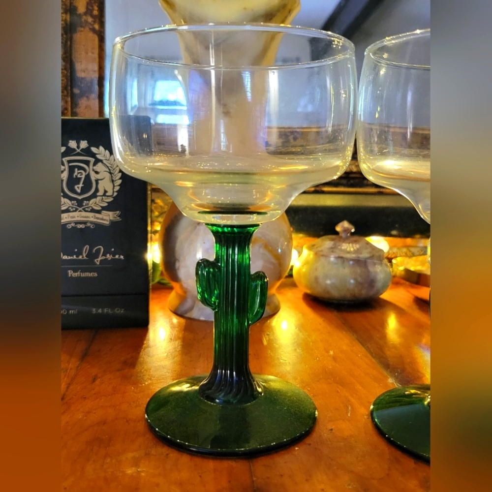 Libbey Green Cactus Stem 10 Oz Cocktail Margarita Glasses